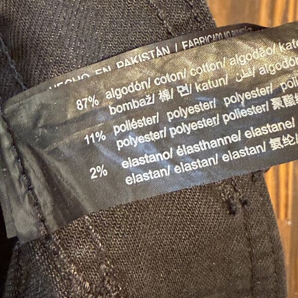 ZARA Wide Leg High Waisted Cropped Black Jean Frayed Hem Flat Front Sz 10 - Picture 7 of 11